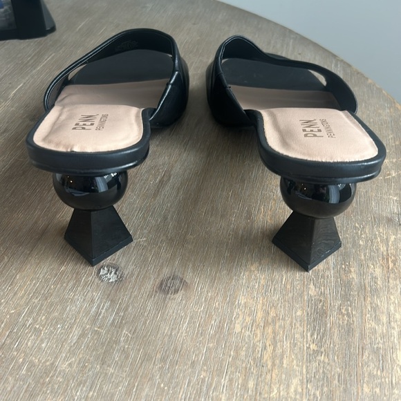 Penningtons Geometric Block Heel Slip On Sandal Black Size 12 WW - Picture 5 of 16